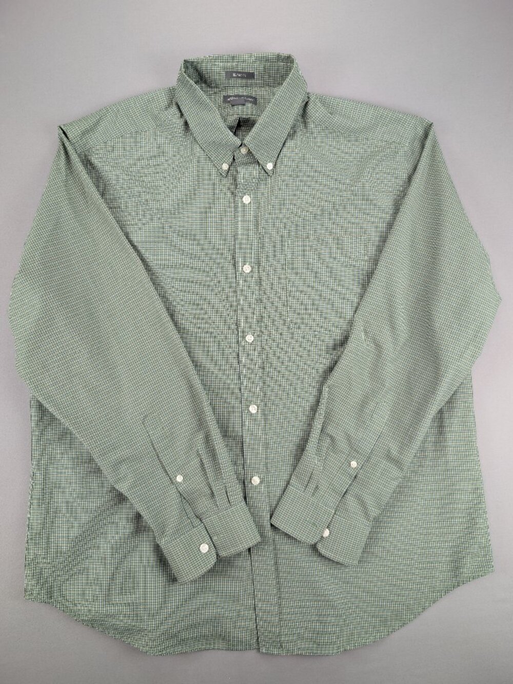 Eddie Bauer Relaxed Fit Sage Green Plaid Cotton Woven Short-Sleeve Shirt - XL
